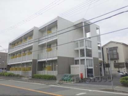 レオパレスＺｅｐｈｙｒの物件外観写真