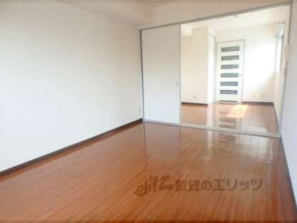 フレーヴァー深草の物件内観写真