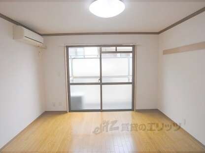 ヴィラホワイトの物件内観写真