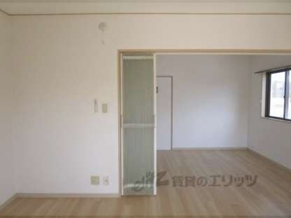 シャトークレールの物件内観写真