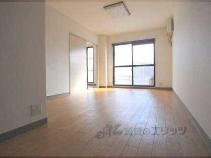 グランドールワタナベⅡの物件内観写真