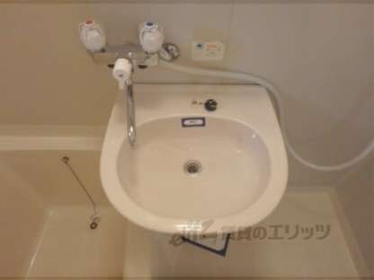 クローバーハウス御陵の物件内観写真