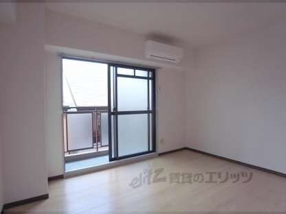 天神川林マンションの物件内観写真