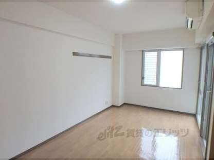 ラ・タミデンスの物件内観写真