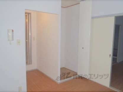 サンライフ上桂の物件内観写真