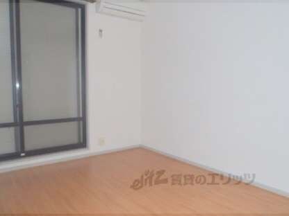 サンライフ上桂の物件内観写真