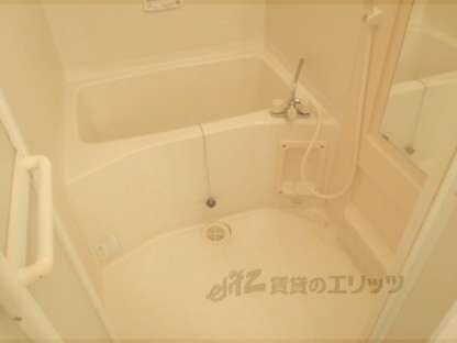 ハイカムール上桂の物件内観写真