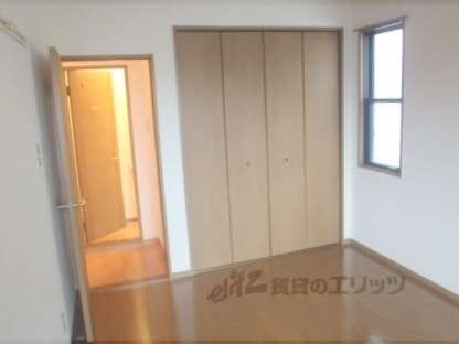 ハイカムール上桂の物件内観写真