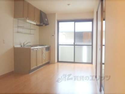 ハイカムール上桂の物件内観写真