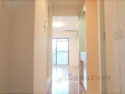 フロイデ東向日の物件内観写真