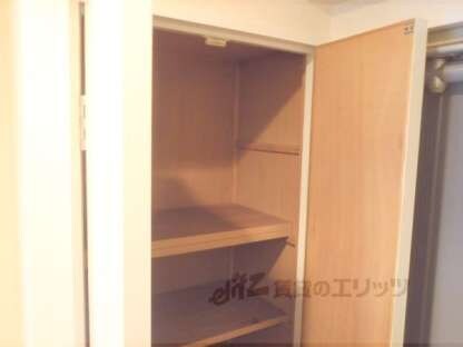 フロイデ東向日の物件内観写真