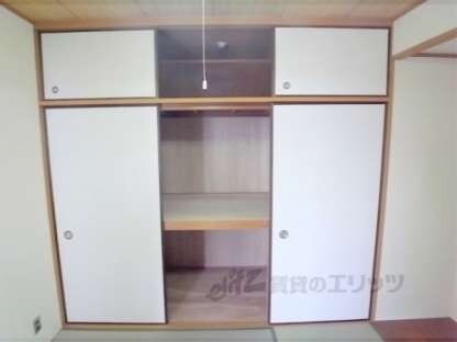 西陣ロイヤルハイツの物件内観写真