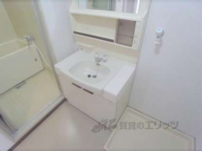 西陣ロイヤルハイツの物件内観写真