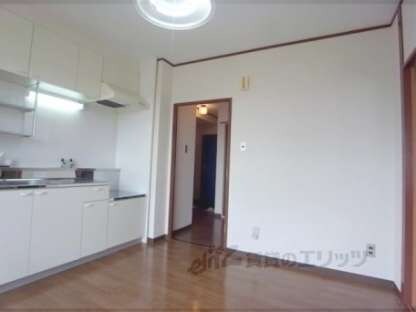 西陣ロイヤルハイツの物件内観写真