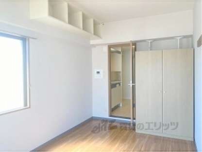 ＲＡＦＦＩＮＥ御所西の物件内観写真