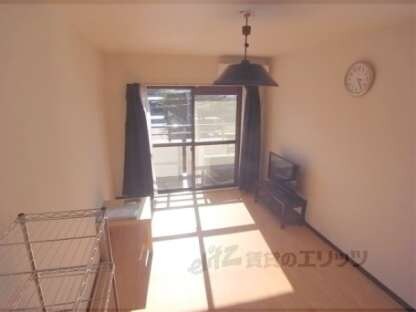 ロイヤルヒルズ鷹ヶ峯の物件内観写真