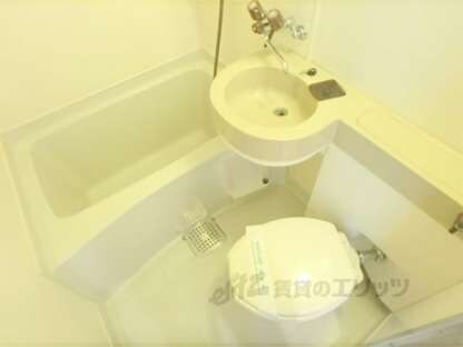 ロイヤルヒルズ鷹ヶ峯の物件内観写真