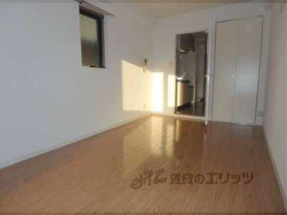 ロイヤルシティ西大路の物件内観写真