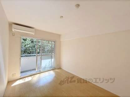 ピラーズ御所西の物件内観写真