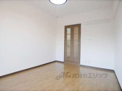 ピラーズ御所西の物件内観写真