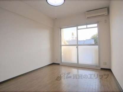 ピラーズ御所西の物件内観写真