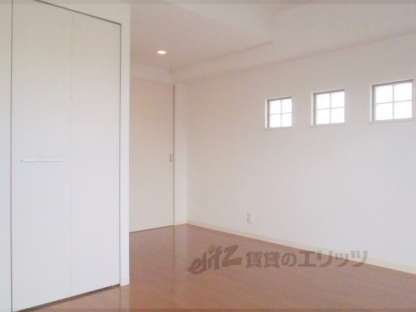 イクスピリオド五条の物件内観写真