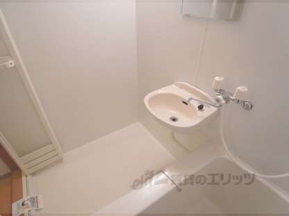 シャルルーズの物件内観写真