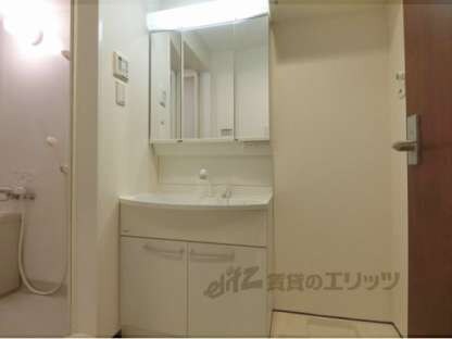 エターナルコート三条の物件内観写真