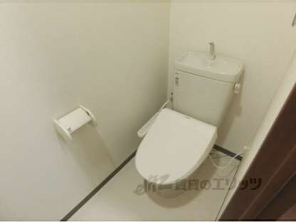 エターナルコート三条の物件内観写真