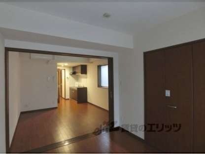 エターナルコート三条の物件内観写真