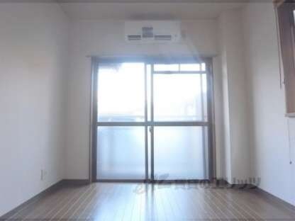 衣笠ホワイトハイムの物件内観写真