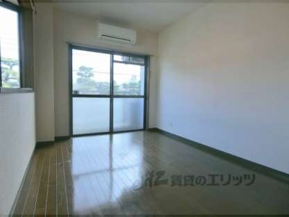 衣笠ホワイトハイムの物件内観写真