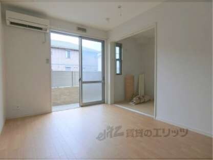 ルイ　エ　レイの物件内観写真