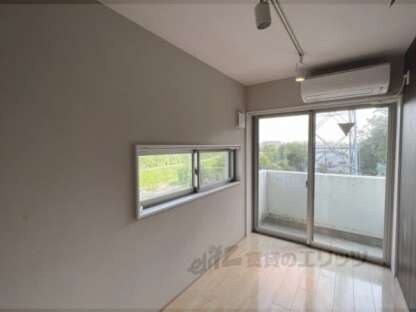 VILLA VISTA DAIGO南棟の物件内観写真