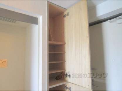 エスポアール　ヌクイの物件内観写真