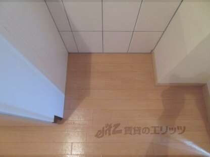 クィーンズコートの物件内観写真