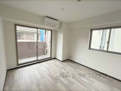 ローブコート六地蔵駅前の物件内観写真