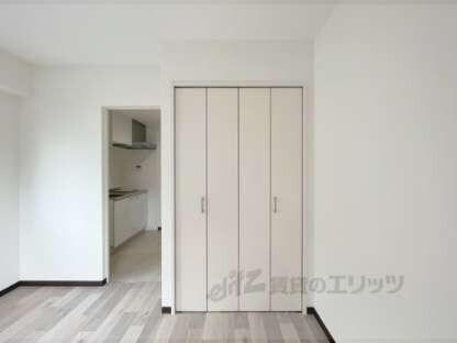 ローブコート六地蔵駅前の物件内観写真