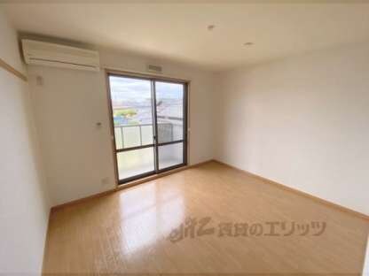 プランギ私部の物件内観写真