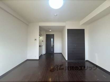 オズレジデンス尼崎の物件内観写真