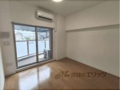 TLRレジデンス高井田の物件内観写真