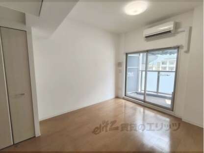 TLRレジデンス高井田の物件内観写真