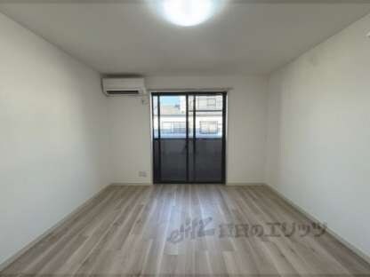 GLADVIS二条式部の物件内観写真