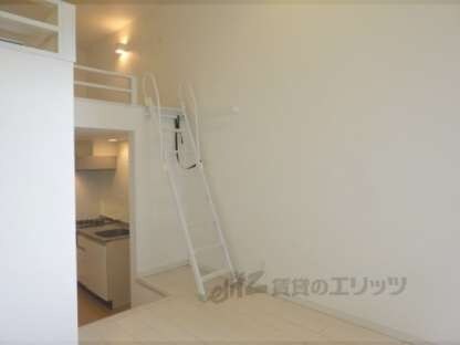 ｍａｃａｒｏｎ　ｍｏｕ　瓦宮の物件内観写真