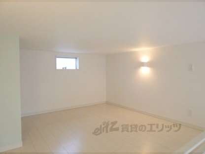 ｍａｃａｒｏｎ　ｍｏｕ　瓦宮の物件内観写真