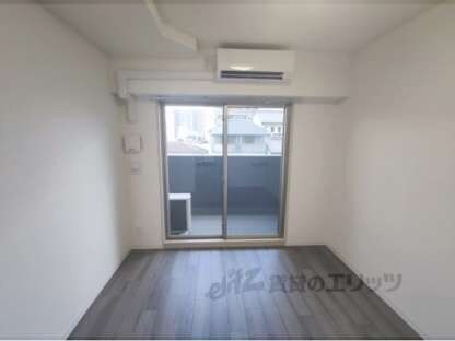 プレサンス大津京町ベルリーヴァの物件内観写真