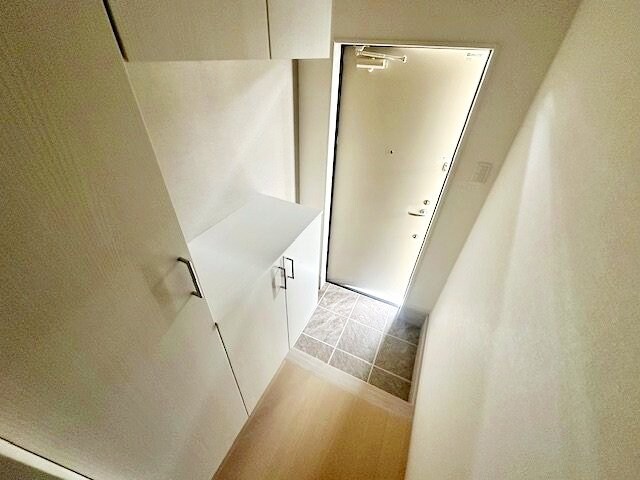 フラットバイレークの物件内観写真