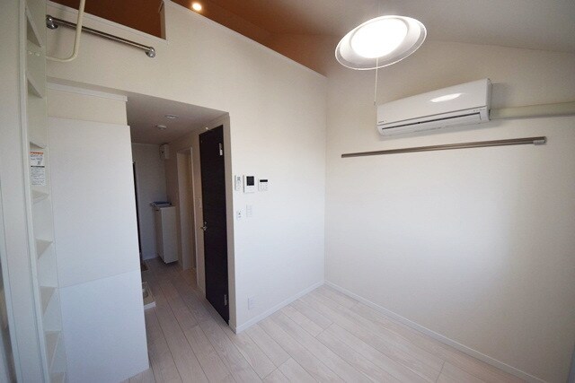 ヒルズ反町B棟の物件内観写真