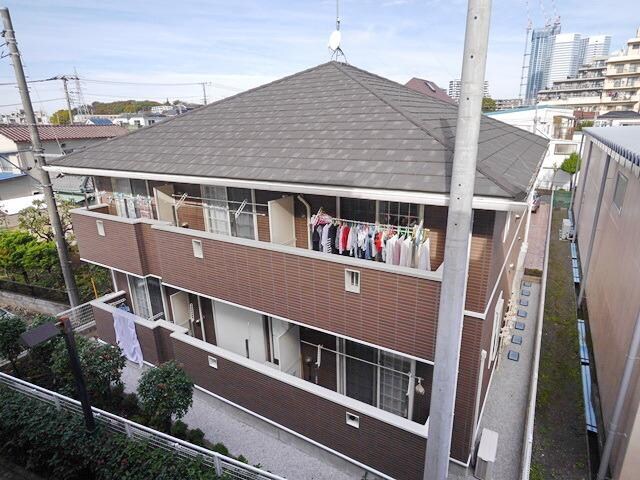 フォーシーズンの物件外観写真