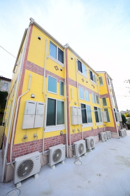 ユナイト三ツ沢ル・リアンの物件外観写真